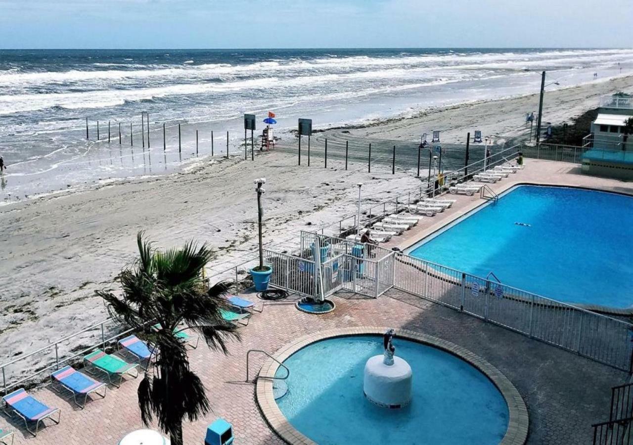 Ocean Breeze - Direct Ocean Front-Pool Is Open Lägenhet Daytona Beach Exteriör bild