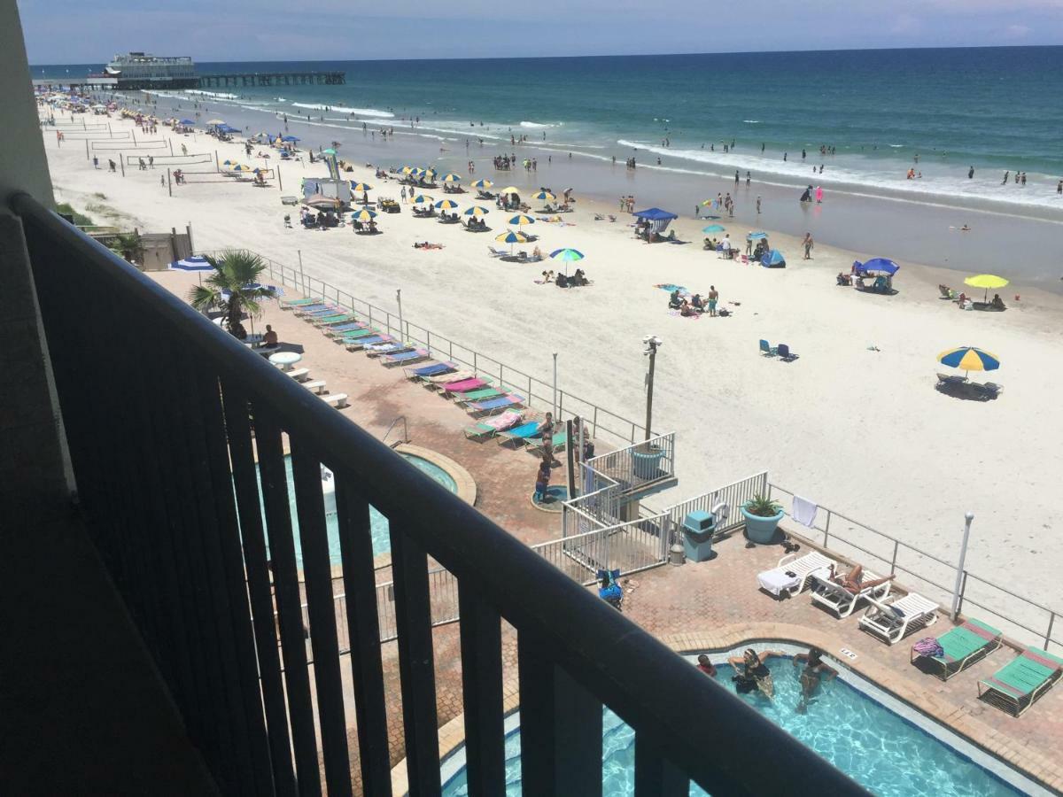 Ocean Breeze - Direct Ocean Front-Pool Is Open Lägenhet Daytona Beach Exteriör bild